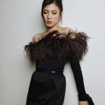 Alex Gonzaga Instagram - Ganda na sana pero may sablay talaga lagi e. Happy valentines day sa mga di magbibitbit ng malaking teddy bear at bulaklak sa mall 😝