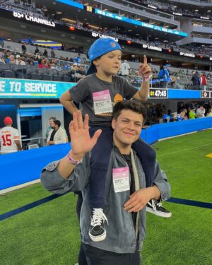 Alex Høgh Andersen Instagram - I’ve been fortunate enough the last couple of months to have shared more beautiful moments than I could ever fit in this simple post. But here’s some of them. Happy holidays everyone. I appreciate each and everyone of you ❤️