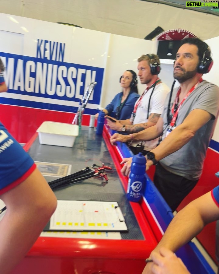 Alex Høgh Andersen Instagram - What an experience. Thanks a mill @kevinmagnussen and @haasf1team for letting me drop by the paddock and watch you race. Vamos K-Mag 🏎💨🇲🇽 Mexico City, Mexico