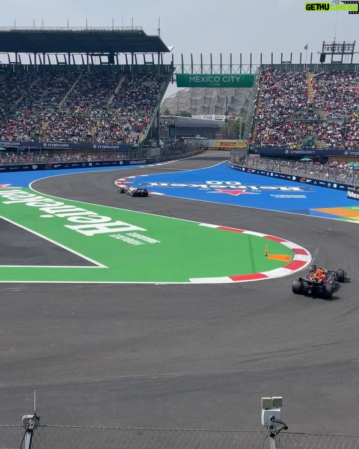 Alex Høgh Andersen Instagram - What an experience. Thanks a mill @kevinmagnussen and @haasf1team for letting me drop by the paddock and watch you race. Vamos K-Mag 🏎💨🇲🇽 Mexico City, Mexico