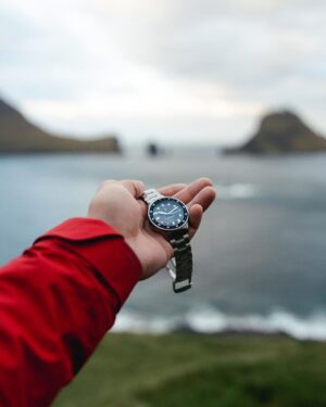 Alex Høgh Andersen Instagram - HOLY COW. 
@olivergreendenmark is live!
I’m super excited and proud as I write this post. Orders are flying in with supersonic speed and we’re blown away by your massive support and awesome response. Thank you SO much. Enjoy your timepiece ❤️ ⌚️