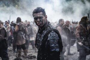 Alex Høgh Andersen Instagram - Stills from the final battle of Vikings captured by the brilliant Jonathan Hession. This has to be one of the craziest days I’ve ever had at work and it reminds me how much I miss my Irish family. Happy Easter to all of you✌🏼