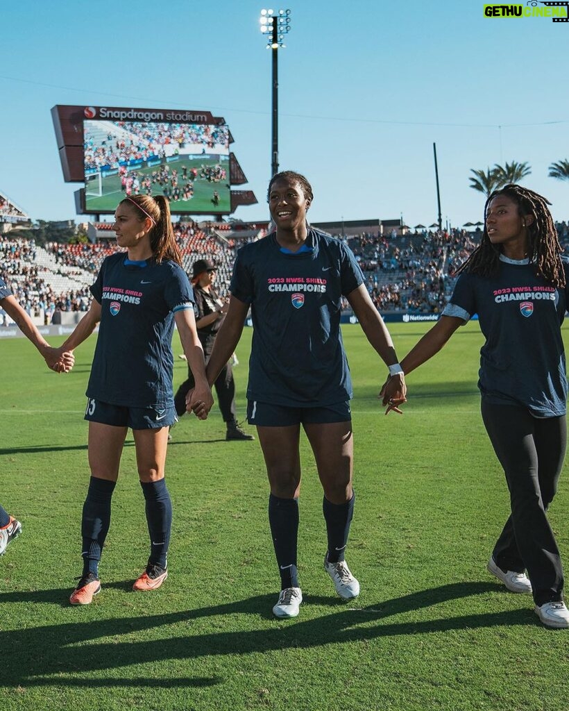 Alex Morgan Instagram - Tough way to end the season and our playoff run but proud of this team for what we accomplished this year. Thank you to San Diego and our fans for your unwavering support. Grateful for the love and energy you bring every game!🫶 San Diego, California