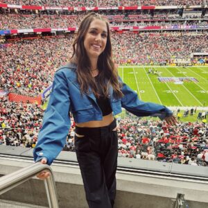 Alex Morgan Instagram - Scripted or not, that was fun🤩