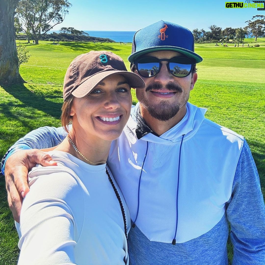 Alex Morgan Instagram - San Diego 🤝 Golf Farmers Insurance Open