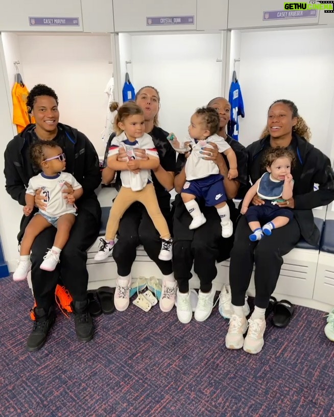 Alex Morgan Instagram - In the recents album🤗