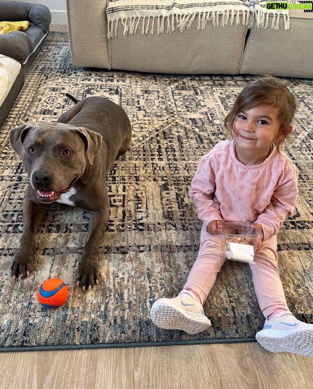 Alex Morgan Instagram - Au revoir Februaryđź’‹ Paris, France