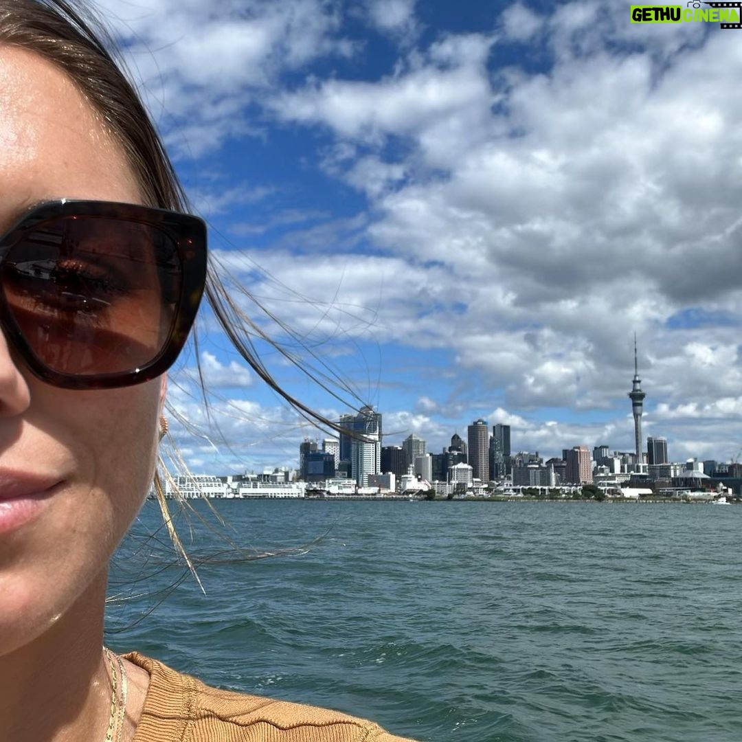 Alex Morgan Instagram - NZ adventures🥝🐨✌🏼 NewZealand