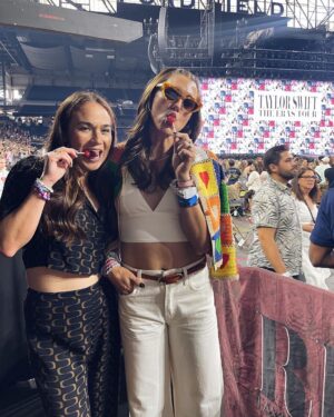 Alex Morgan Instagram - Top artist on Spotify? Not surprised. Congrats Taylor for putting out incredible music this year and capturing the hearts of thousands while doing it🫶