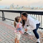 Alex Morgan Instagram - Fall Flicks🍁🎃