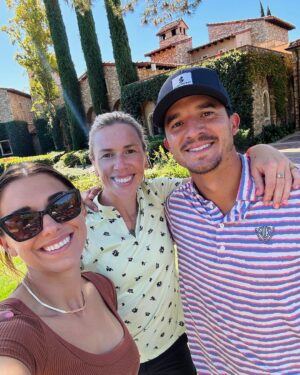 Alex Morgan Instagram - Thankful for the October mem’s🥹❤️