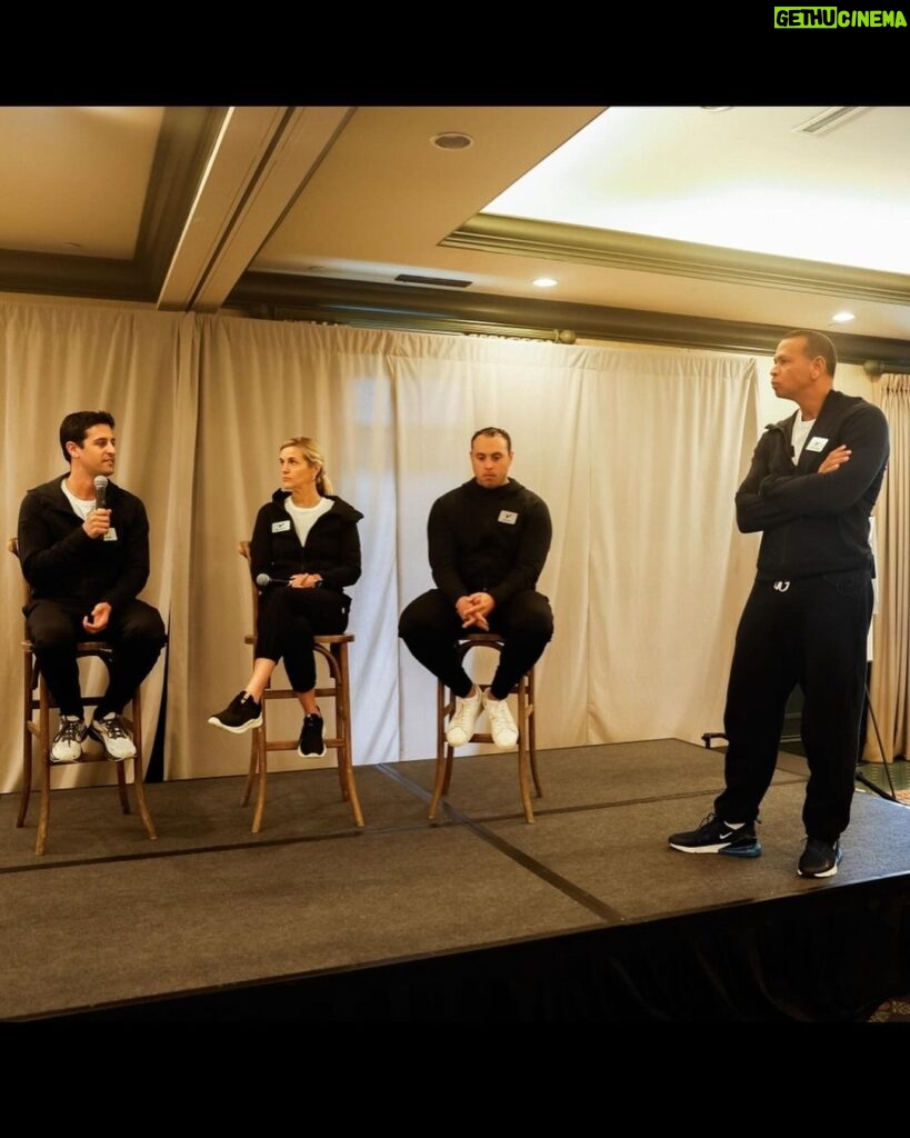Alex Rodriguez Instagram - Never in a million years would I have dreamt I would be so lucky to have finance titan Mary Erdoes AND UCLA’s legendary gymnastics coach Valorie Kondos Field sharing the stage with me at the annual @arodcorp summit. Thank you to these truly inspiring women for sharing their wisdom and inspiration with our team. Kiawah Island Golf Resort