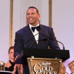 Alex Rodriguez Instagram - One of my favorite nights in baseball! It was an honor to present at this year’s Golden Glove Awards. Congratulations to @kebryan_hayes and Matt Chapman, both elite defenders and class act guys. #goldengloves The Plaza Hotel New York