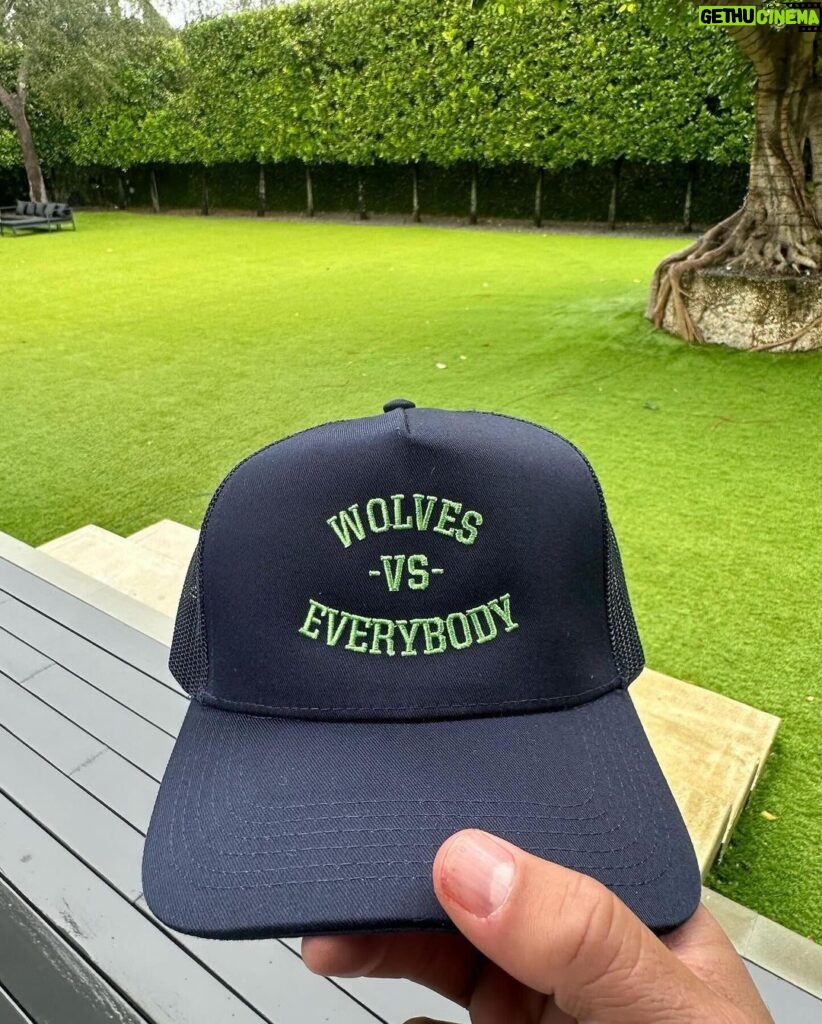 Alex Rodriguez Instagram - Go Wolves! 🐺 Miami, Florida