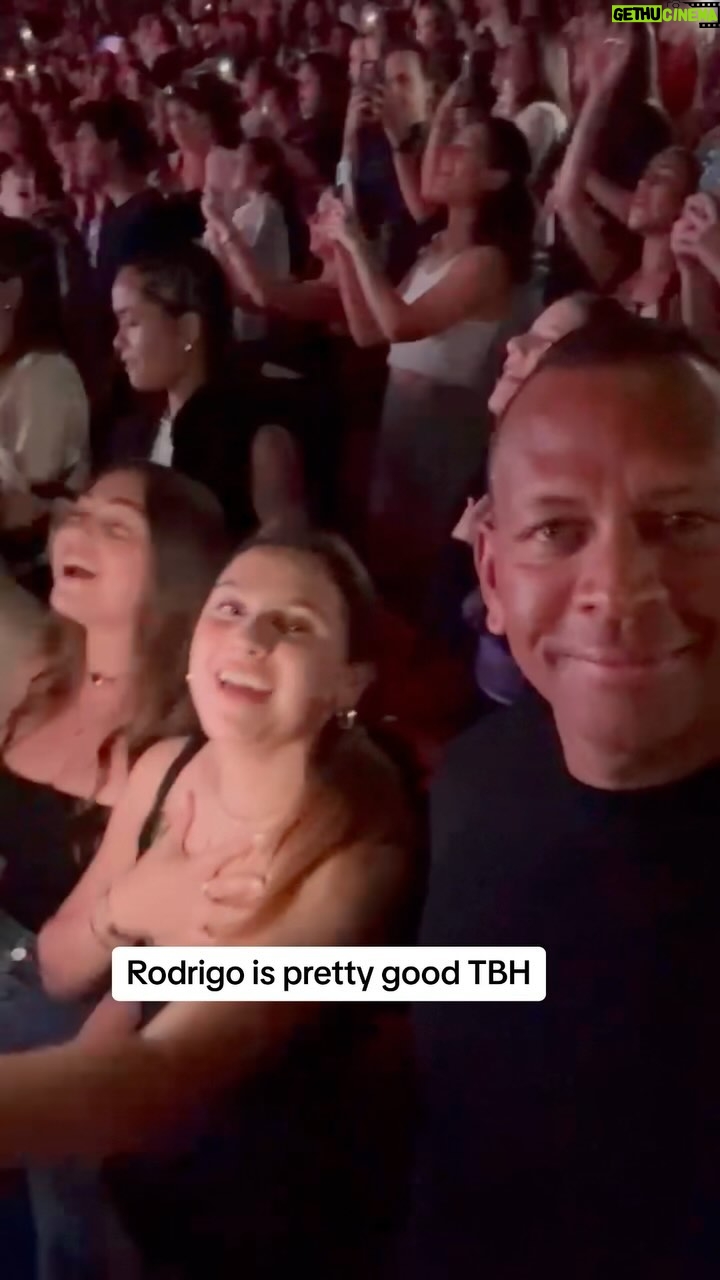 Alex Rodriguez Instagram - Props @oliviarodrigo… I won’t mess up your name next time 😂 Miami, Florida