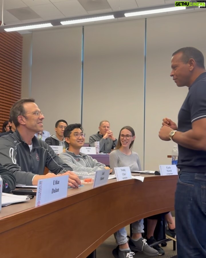 Alex Rodriguez Instagram - It’s now my 6th year guest teaching at @stanfordgsb, and it still feels surreal. Teaching Strategic Pivoting to a room full of talented professionals is such an honor, thank you to @allisonkluger for having me. Stanford University