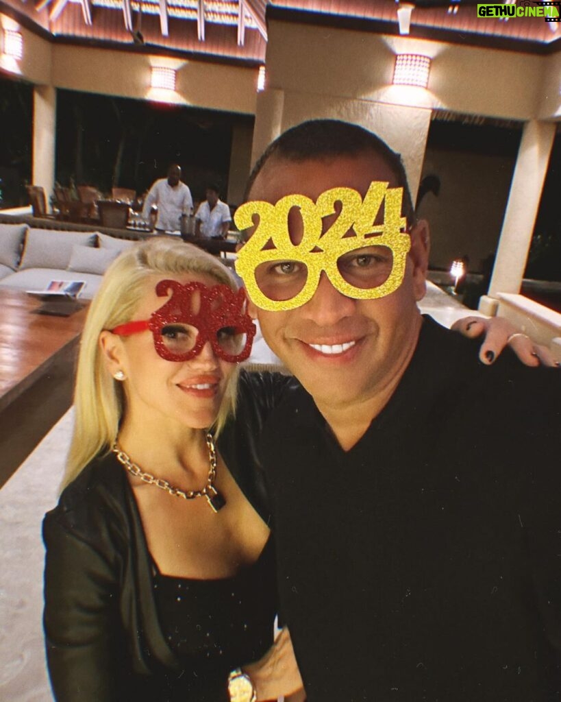 Alex Rodriguez Instagram - Happy New Year!! Wishing everyone health and happiness going into 2024 🎉 Dominican Republic