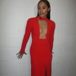 Alex Scott Instagram - The 70th BBC sports personality of the year 🙌🏾 Last show of 2023 and ending it on a high. Huge congratulations @1maryearps keeping breaking those glass ceilings. congratulations to everyone who was honoured on the evening and to all nominees. Sport has always had the power to inspire in so many ways and I look forward to another incredible year in which sport continues to do so 🖤
