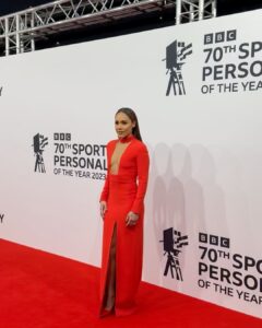 Alex Scott Instagram - The 70th BBC sports personality of the year 🙌🏾 Last show of 2023 and ending it on a high. Huge congratulations @1maryearps keeping breaking those glass ceilings. congratulations to everyone who was honoured on the evening and to all nominees. Sport has always had the power to inspire in so many ways and I look forward to another incredible year in which sport continues to do so 🖤