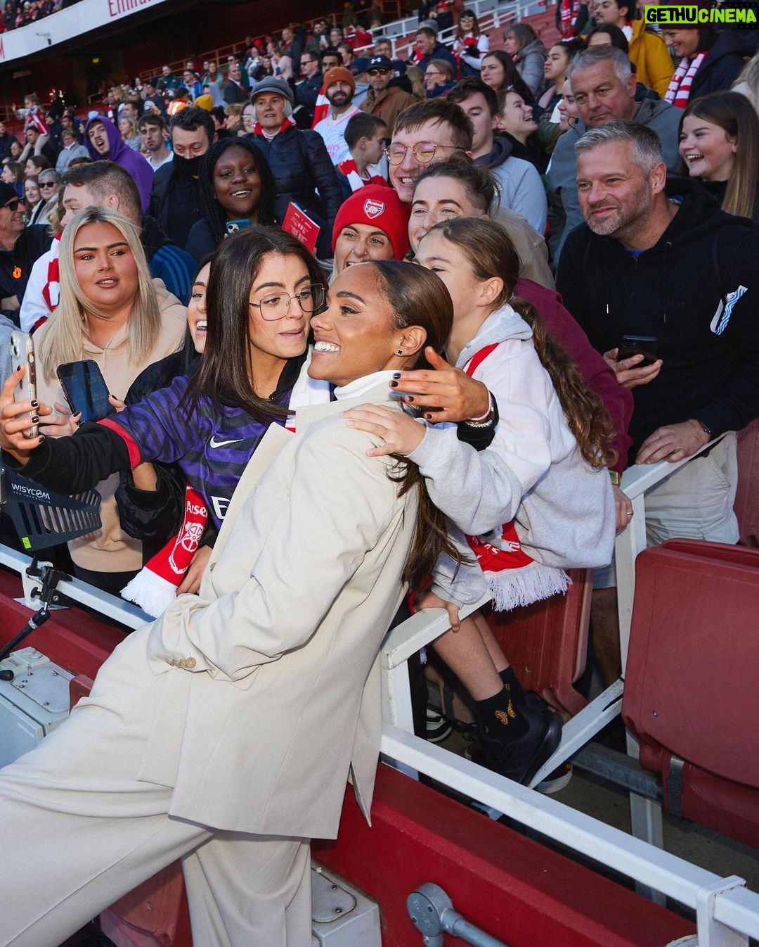 Alex Scott Instagram - Stay winning! Arsenal