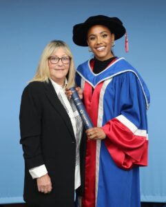 Alex Scott Instagram - Took mama to uni with me 🖤 Thank you @officialqmul for awarding me an Honorary Fellowship for invaluable contribution to the world of sport, social purpose and inclusion… what a special day. Slide 6: my friend Sarah graduated from the university 25 years ago, I was with her Celebrating her special day, fast forward to the present she came to celebrate with me 🥰