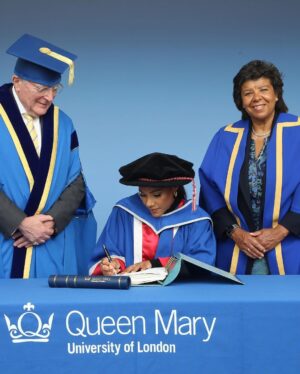 Alex Scott Instagram - Took mama to uni with me 🖤

Thank you @officialqmul for awarding me an Honorary Fellowship for invaluable contribution to the world of sport, social purpose and inclusion… what a special day.

Slide 6: my friend Sarah graduated from the university 25 years ago, I was with her Celebrating her special day, fast forward to the present she came to celebrate with me 🥰