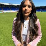 Alex Scott Instagram – Final day of business in the @barclayswsl ⚽️
Catch the action on BBC ONE from 2pm 

See ya soon x