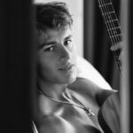 Alex Sparrow Instagram - Music instruments we always treat with a great tenderness We cherish and appreciate them, and want to produce the most beautiful sound to play on the strings of our soul… Why don’t we treat people the same way? ❤️ К инструментам мы относимся бережно. Настраиваем их, когда нужно, хотим извлекать из них только самые красивые и благозвучные мелодии. Хотим, чтобы струны инструмента, трогали струны души. Почему бы нам не попробовать так же относиться и к людям? ❤️