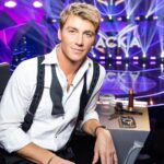 Alex Sparrow Instagram - Сегодня в 20:20 на НТВ !!!! ШОУ МАСКА 🤿❤️ Не пропустите, и угадывайте вместе с нами!