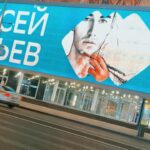 Alex Sparrow Instagram - В такие моменты понимаешь, что даже самый больной и нежелательный жизненный опыт- лишь подарок, ценность которого ты не понял. Будто ребёнок, которому вместо игрушки подарили золотые часы :)