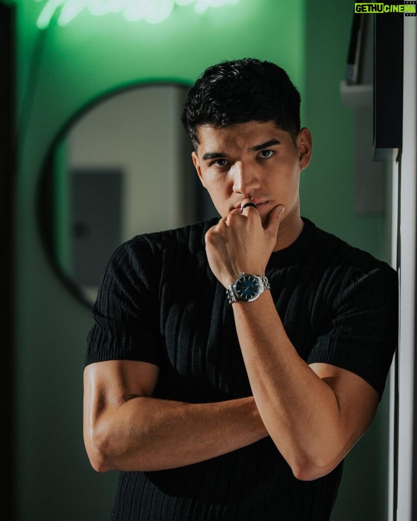 Alex Wassabi Instagram - what am i thinking about? 💭 (wrong answers only)