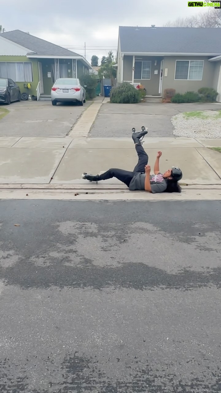 Alex Wassabi Instagram - DAY 11 of Running 1 Inch for every follower - how should we run tomorrow?