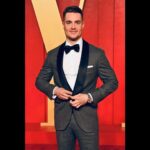 Alexander Dreymon Instagram - Thank you @alessio__piastrelli and everyone at @brunellocucinelli_brand for another gorgeous tux. We’re grateful to @vanityfair for having us! ❤️U @warrenalfiebaker Photo credit: @gettyentertainment #vanityfair #VFOscars #VanityFairOscarParty