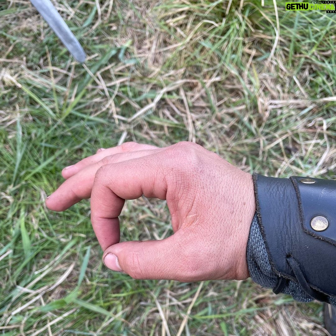 Alexander Dreymon Instagram - Uhtred is not big on the “wash hands regularly” part of COVID regulations.