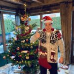 Alexander Dreymon Instagram – God Jul and happy holidays!