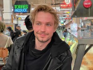 Alexander Petrov Instagram - На районе :)