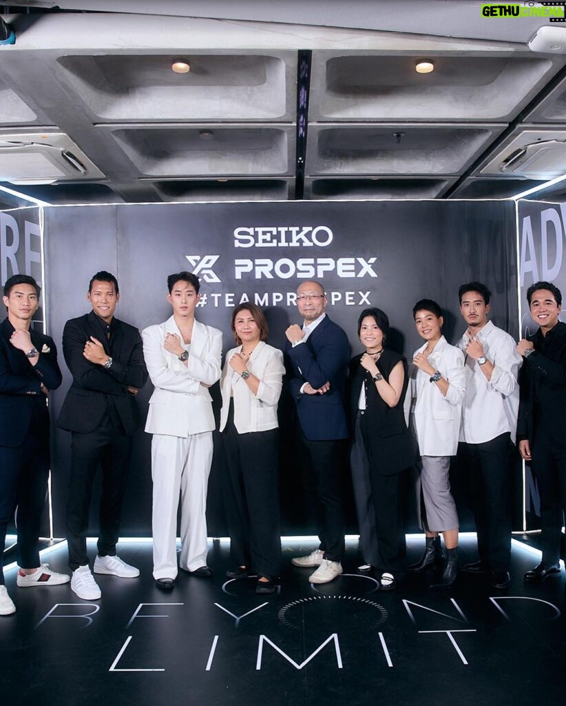 Alexander Rendell Instagram - ครั้งแรกของ Seiko Thailand กับการรวมตัว #TeamProspex กลุ่มคนผู้ที่กล้าก้าวออกจากขีดจำกัดเดิมๆเพื่อเจอกับเส้นทางใหม่ๆ ที่พวกเขาได้ค้นพบ...มาร่วมเป็นแรงบันดาลใจให้กับคนอื่นๆ นำทีม อเล็กซ์ เรนเดลล์, สายป่าน อภิญญา, เฟย ภัทร, ตอง กวินทร์, ตะวันฉาย พีเค.แสนชัยฯ และ ฉลามเอส ศุภ พร้อมด้วยเหล่า #TeamProspex อีกมากมายที่มุ่งมั่นที่จะ Go Beyond Limit ! ไปด้วยกัน แล้วคุณล่ะ...พร้อมที่จะเป็นทีม Prospex หรือยัง? #TeamProspex #GoBeyondLimit #SeikoThailand