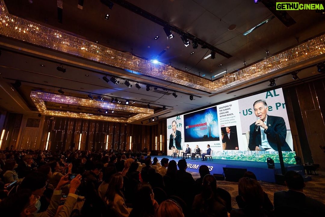 Alexander Rendell Instagram - มาร่วมงาน TCP Sustainability Forum 2023 เห็นได้ชัดเลยว่าวิกฤตโลกความรุนแรงเพิ่มขึ้นเเละเเรงขึ้นอย่างชัดเจน ปี2023 เป็นปีที่มีภัยพิบัติเยอะที่สุดเท่าที่เคยมีมา คำว่า Global Warming กลายเป็น Global Boiling ส่วน Climate Change ก็กลายเป็น Climate Catastrophe ... มันวิกฤตเเล้วจริงๆ เราจะต้องปรับตัวเเละตั้งรับกับการเปลี่ยนแปลงเหล่านี้ให้ได้ ผมพร้อมร่วมเปลี่ยนผ่านสู่ Net Zero ไปพร้อมกับกลุ่มธุรกิจ TCP พร้อมที่จะเปลี่ยนจากเพียง "คำพูด" เป็นการ "กระทำ" อย่างจริงจัง และภายในงานจะมีอะไรน่าสนใจอีกบ้าง สามารถติดตามได้ทางหน้าเพจ Alex Rendell, YouTube ช่อง Alex Rendell และ เพจ TCP Group ได้เลยครับผม #TCP #กลุ่มธุรกิจTCP #TCPGroup #ปลุกพลังเพื่อวันที่ดีกว่า #EnergizingABetterWorldForAll #TCPSustainabilityForum #ร่วมเปลี่ยนผ่านสู่NETZERO