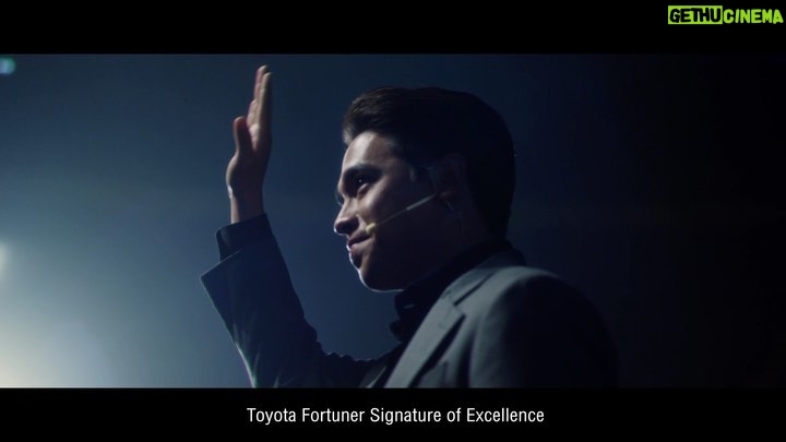 Alexander Rendell Instagram - สู่อีกขั้นแห่งความเหนือระดับสำหรับผู้นำไปกับ Toyota Fortuner Signature of Excellence #FortunerSignatureofExcellence