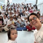 Alexander Rendell Instagram - ขอบคุณ @alexrendellfanclub สำหรับวันนี้ครับ ❤️ ดีใจที่ได้เจอทุกคนนะครับ โดยเฉพาะหลายๆคนที่ไม่ได้เจอกันนาน :) เติบโตไปด้วยกัน มีลูกมีหลานกันหมดเเล้ว รวมถึงเราด้วย🫶 Thank you for your never ending support ❤️