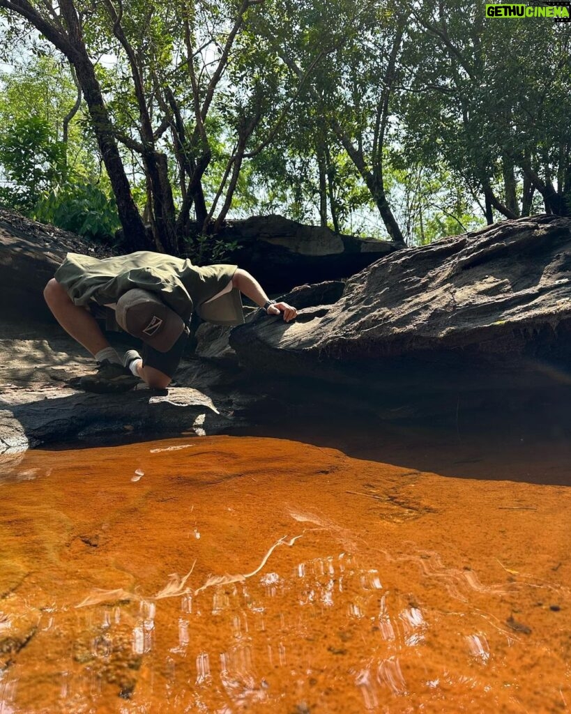 Alexander Rendell Instagram - น้ำที่ถูกกักเก็บไว้ในธรรมชาติ ถึงเวลาเเล้วเข้าจะปล่อยออกมาในช่วงหน้าเเล้ง เพื่อล่อเลี้ยงธรรมชาติต่อไป ... @eecthailand #eecthailand