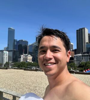Alexander Rendell Instagram - New year new look! 

ขอให้ 2024 เป็นปีแห่งสุขภาพ ... สุขภาพทั้งกาย ทั้งใจ ต้องคอยบอกตัวเองละว่า: หากร่างกายพัง จะเอากลับมาไม่ได้ง่ายๆละนะ ... 💪❤️

Thank you Melbourne 🫶
