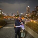 Alexander Rendell Instagram – รูปนี้ทำให้ใครยิ้มบ้าง :) พ่อเเม่ข้าเอง 🫶