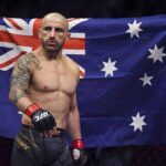 Alexander Volkanovski Instagram - Burn the boats Australia 🇦🇺 we’re taking the island 🏝️ #UFC294 Yas Island, Abu Dhabi