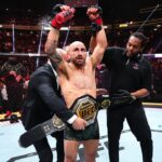 Alexander Volkanovski Instagram - Back on top #P4P 👑