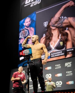 Alexander Volkanovski Instagram - Let’s go 🇦🇺 #UFC290