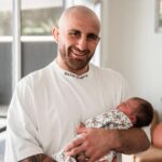 Alexander Volkanovski Instagram - 4 weeks of Reign 👑🩷