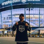 Alexander Volkanovski Instagram - Go Kings Go! Legendary night at @cryptocomarena with @lakings @cryptocomofficial to kick off fight week! #ufc298 #CROfam Crypto.com Arena