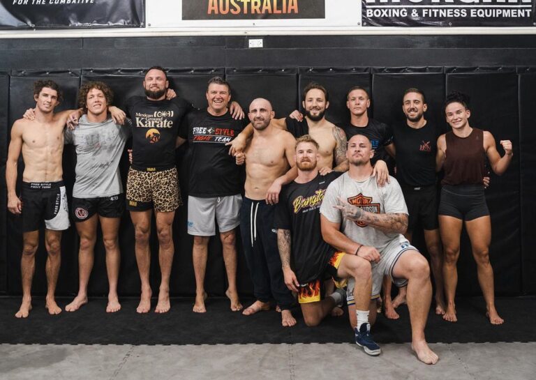 Alexander Volkanovski Instagram - Time to thank everyone that helped me prepare for this one. It was definitely a long camp and many spent time away from loved ones, time studying tape, put their bodies on the line, and I’m forever thankful for their commitment. ❤️ Freestyle MMA