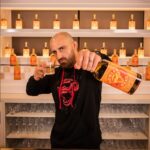 Alexander Volkanovski Instagram - Ready for #UFC283 with @howlerheadwhiskey ! Who you got?
